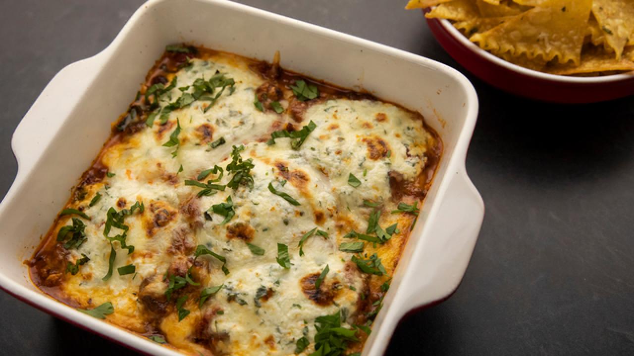Lasagna Dip and Chips