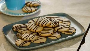 Trisha's Sweet Tooth | Food Network Shows, Cooking and ...