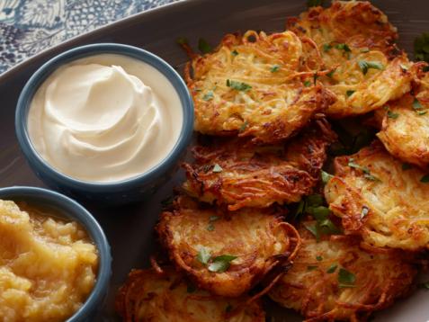 Latkes with Apple-Pear Sauce