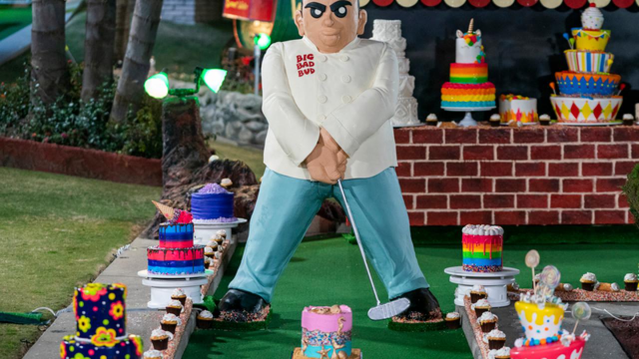 Buddy vs. Duff Extra Sweet: Mini-Golf Cake