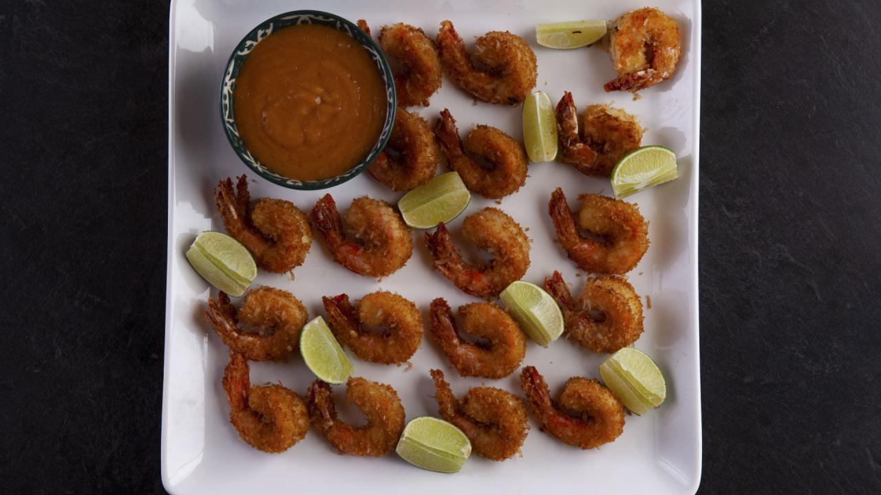Coconut Shrimp and Mango Dipping Sauce