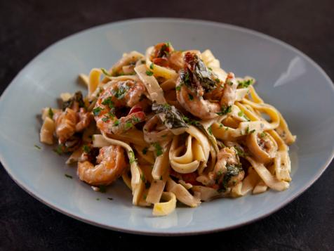 Mixed Seafood Pasta