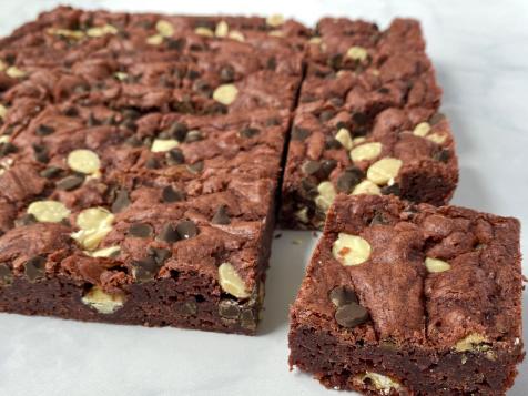 Chewy Red Velvet Cookie Bars