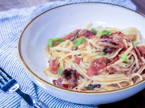 Linguine with Tuna Puttanesca