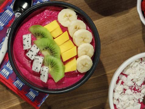 Dragon Fruit Smoothie Bowls