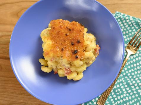 Mac and Queso with Sausage