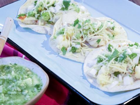 Lobster Tacos with Tomatillo