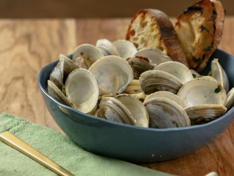 Linguine with White Clam Sauce