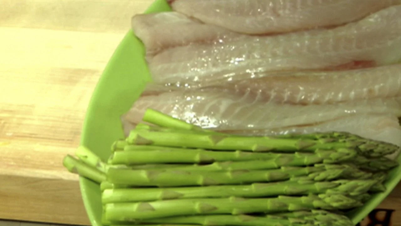 Boy-Meets-Grilled Asparagus