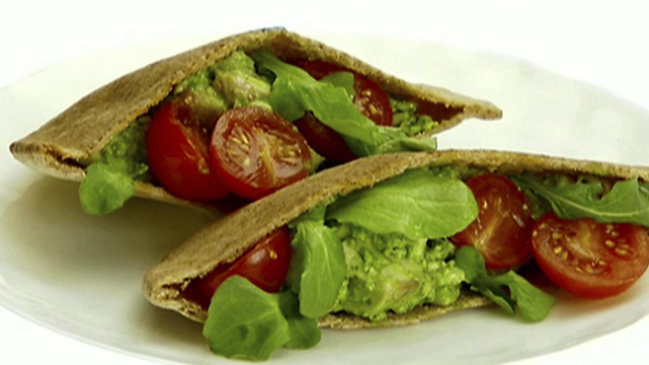 Chicken & Arugula Pita Pockets