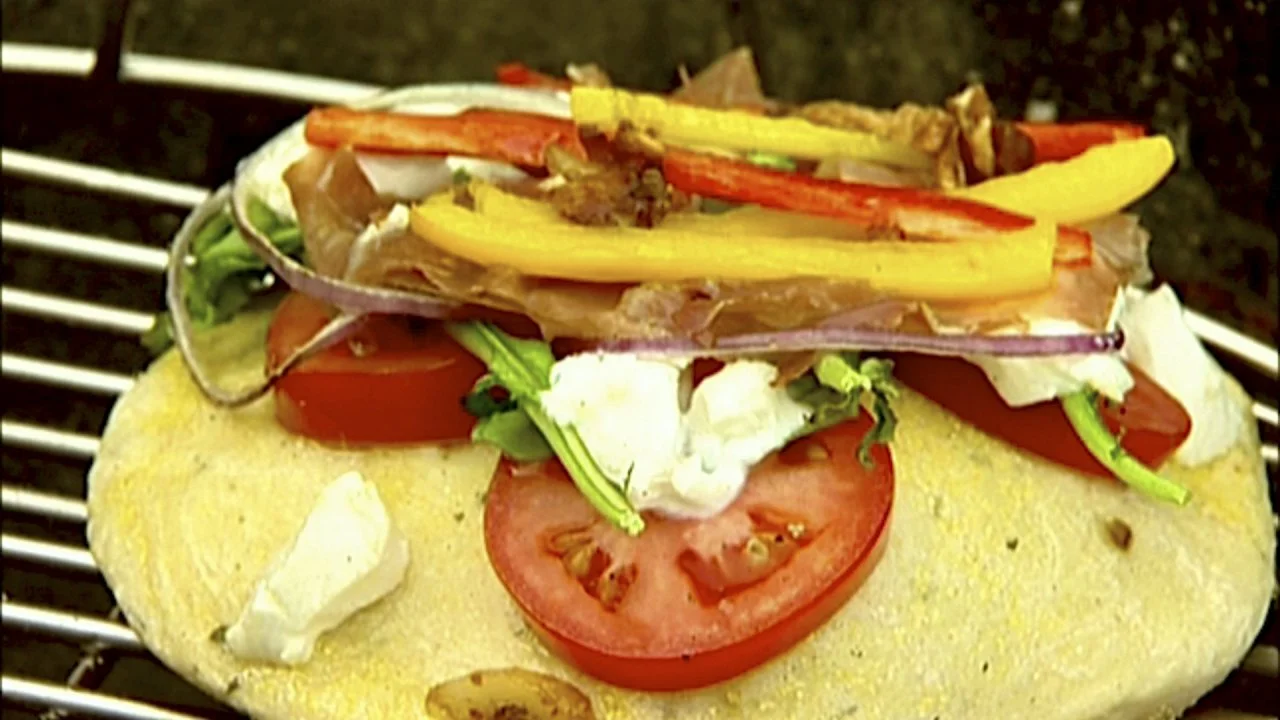 Grilled California Pizza