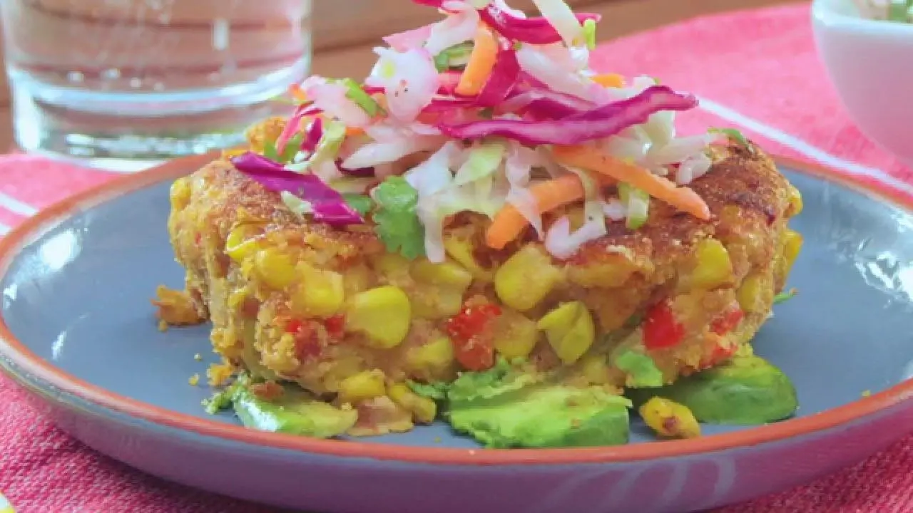Southwestern Pinto Bean and Veggie Burgers with Slaw