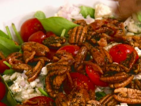 Spinach Salad & Spiced Pecans