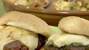 Green Chile Cheeseburgers