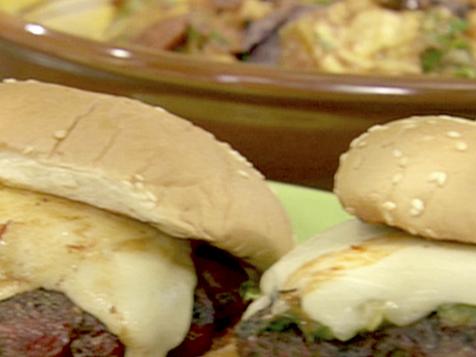 Green Chile Cheeseburgers
