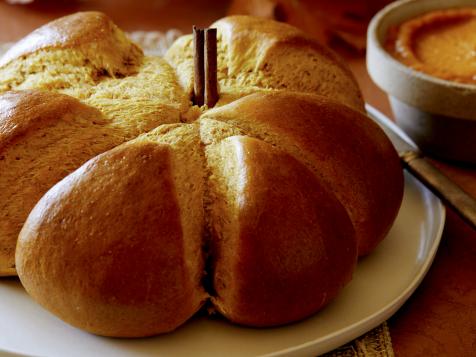 Pumpkin-Shaped Pumpkin Bread
