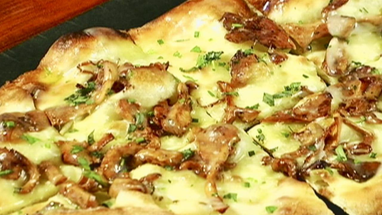 Roasted Mushroom Pizza