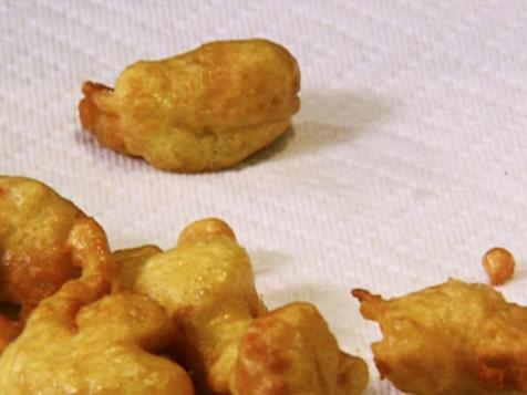 Doughnuts With Chocolate Sauce