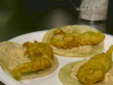 La Fondita Fish Tacos