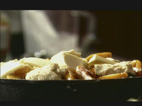 Easy-to-Gobble Fruit Cobbler