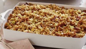Neelys' Cornbread Stuffing