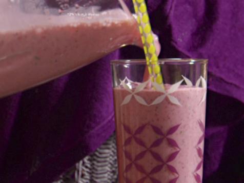 Strawberry-Basil Yogurt Cooler