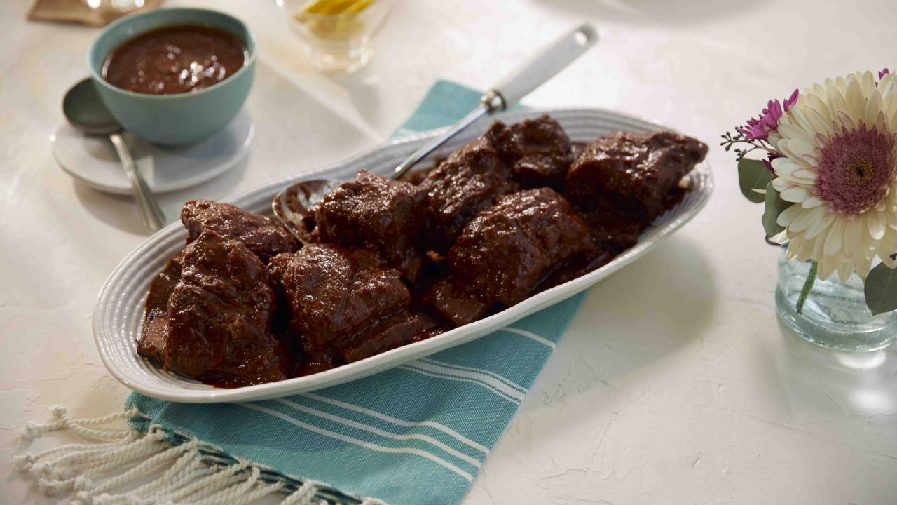 Kardea's Red Wine-Braised Short Ribs