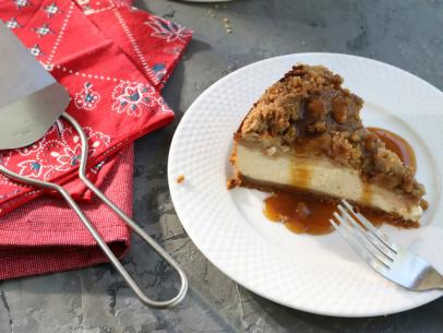 Big Apple Crumb Cheesecake