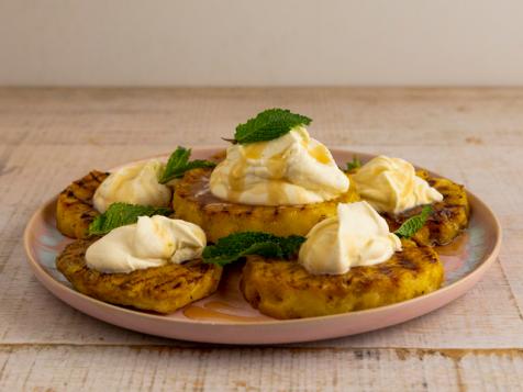 Grilled Pineapple with Cream