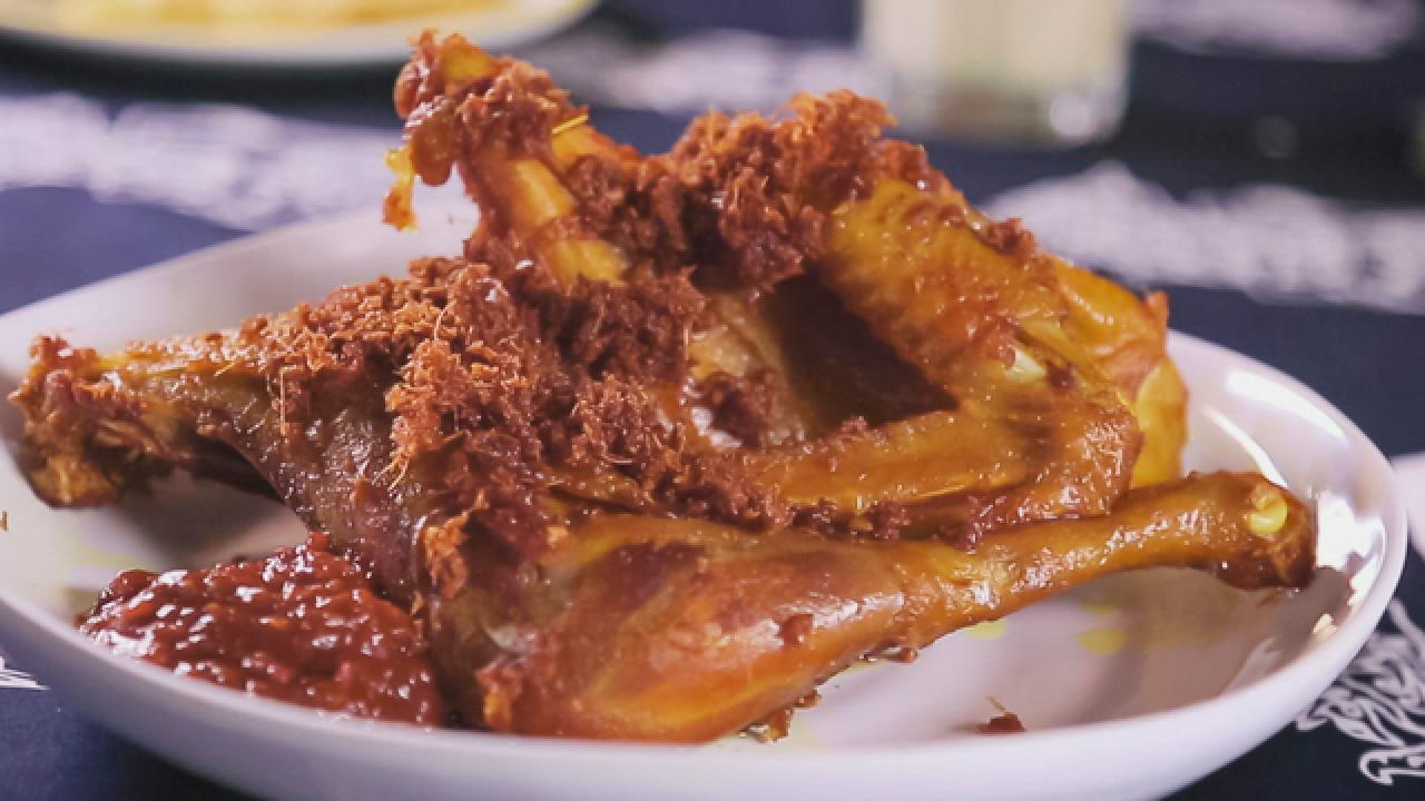 Ayam Kalasan (Ginger Fried Chicken)