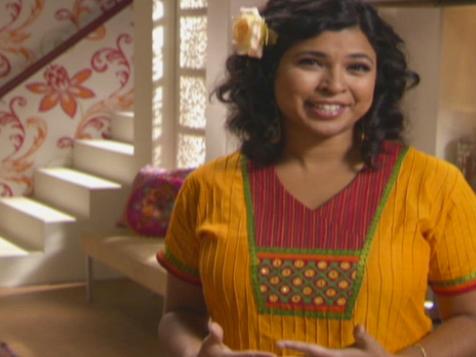 Aarti Party: About the Show