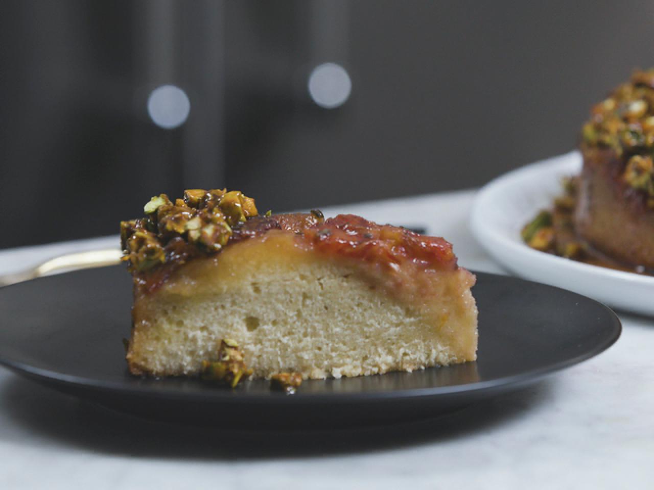 Mini Spiced Bundt Cake Wreaths Recipe, Zac Young