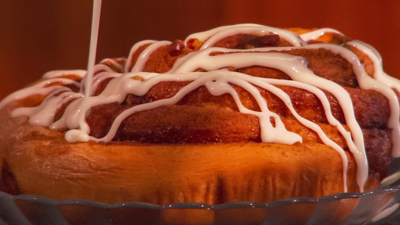 Ramona Cafe's Cinnamon Rolls