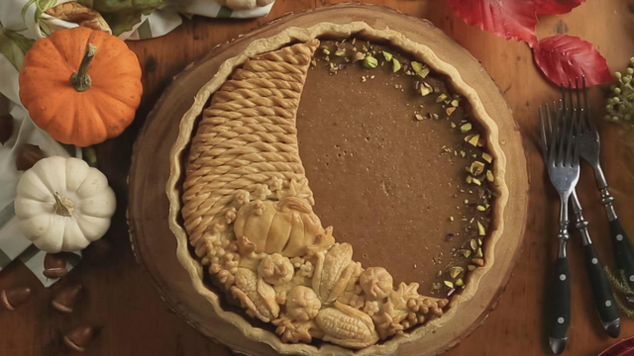 Thanksgiving Cornucopia Pie