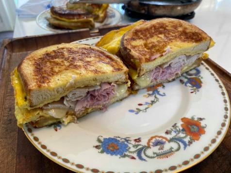 Monte Cristo Breakfast Sandwich