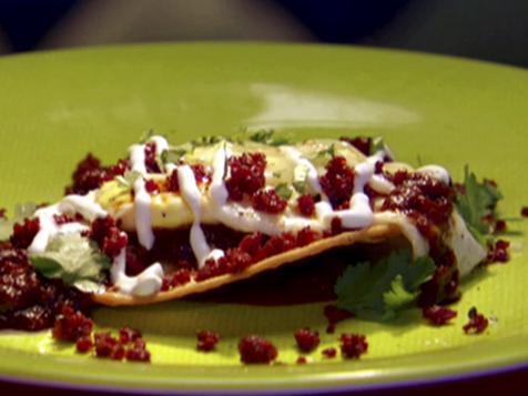 Ranch-Style Eggs With Chorizo