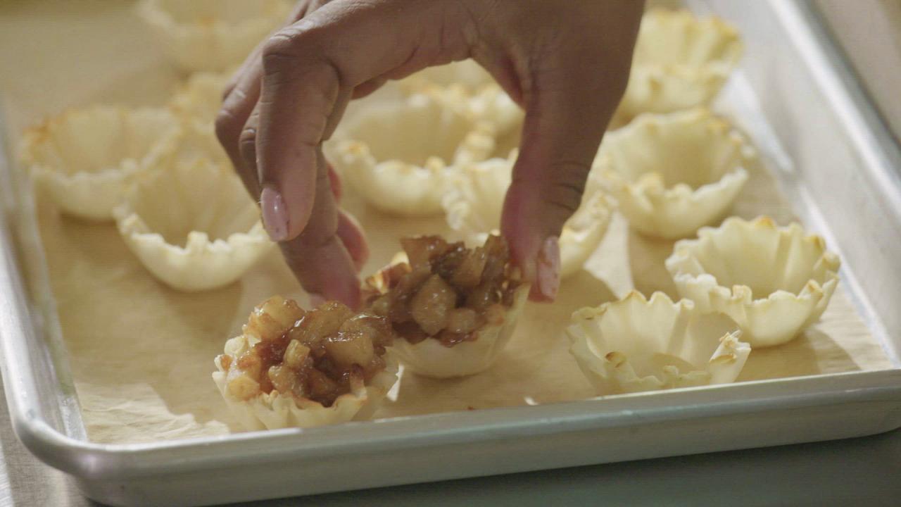 Mini Apple Pies