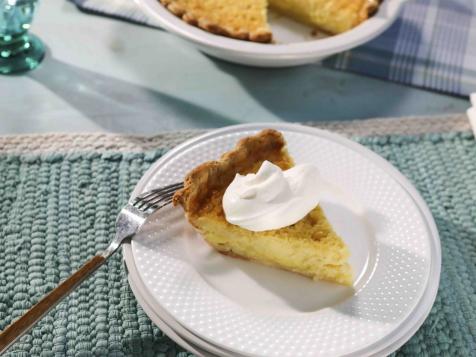 Old-Fashioned Lemon Buttermilk Pie
