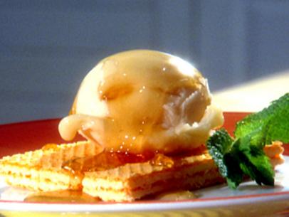 Sweet Peach Sorbet with Crunchy Wafer Cookies-image