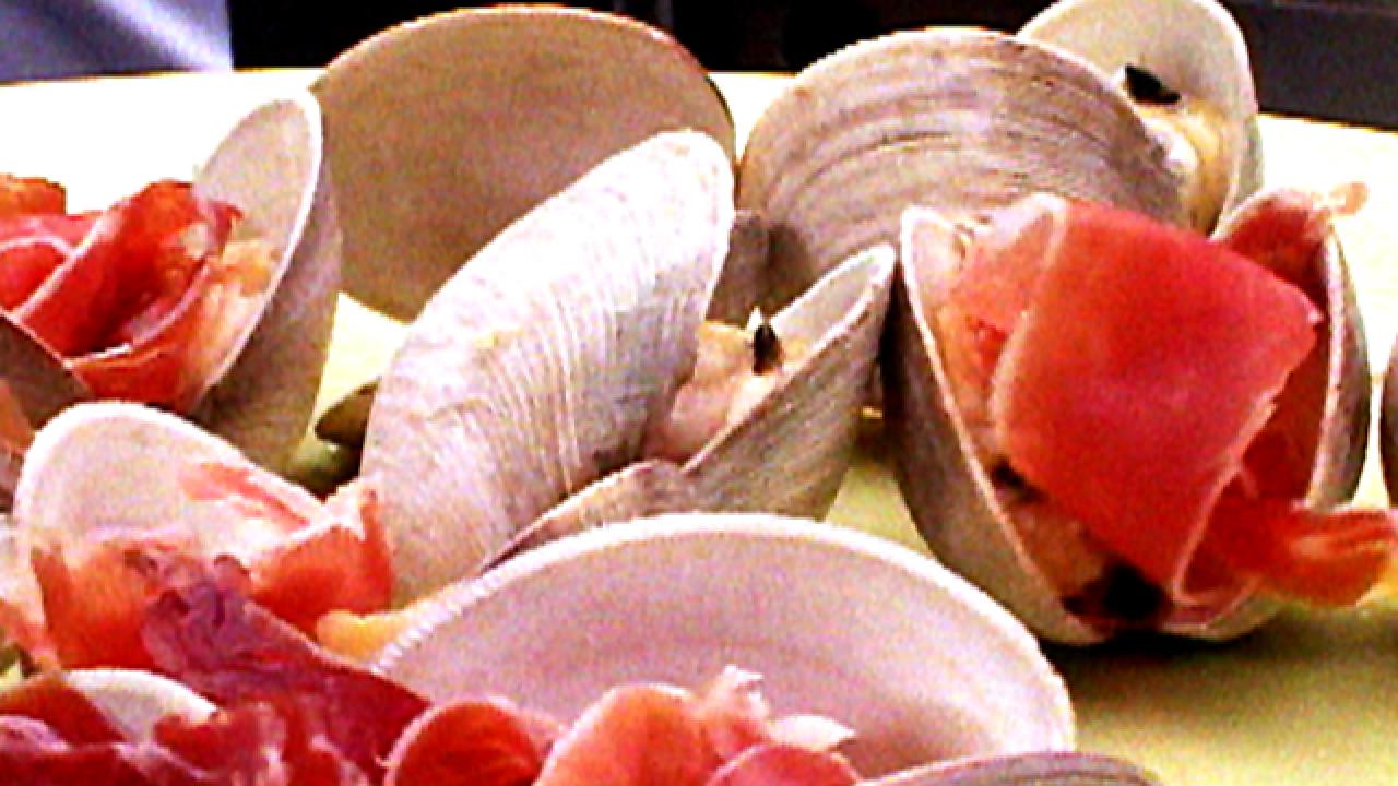 Grilled Clams with Ham