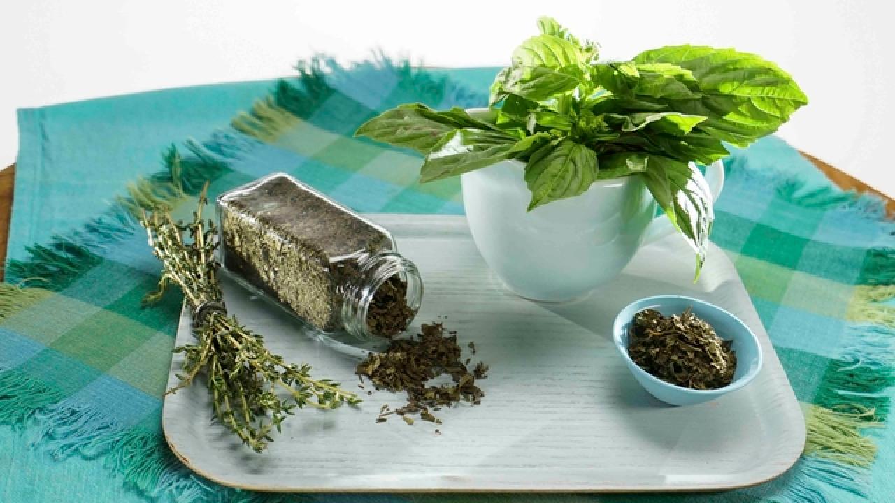 How to Preserve Your Herbs