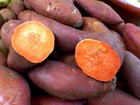 Learn the Difference Between Sweet Potatoes and Yams