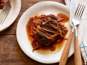 WU0313H_salisbury-steak-recipe_s4x3